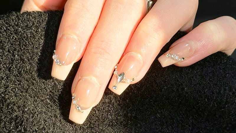 Why Do My Press-On Nails Keep Falling Off? 7 Common Mistakes + How to Make Them Last 2 Weeks (2026)