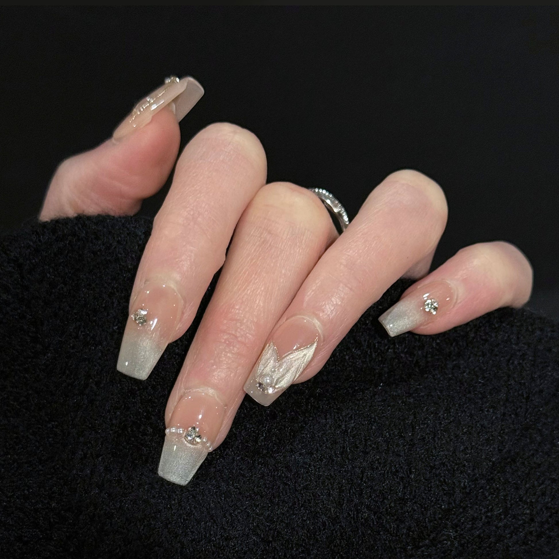 Mermaid Tales Cat Eye Gems Press-On Nails – Nude Base with 3D Mermaid Tail Charms, Worn on Hand