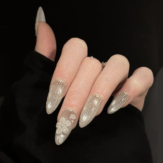 Starlight Bloom Cat Eye 3D Flower Press-On Nails – Golden Sparkle Design, Worn on Hand